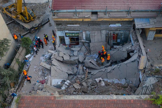 建筑坍塌,29人死亡,41人被处理!